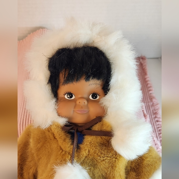 Putyuk Eskimo Boy Doll, 16" Beanbag by Kipmik "Hello from Alaska" NWT - Picture 4 of 4